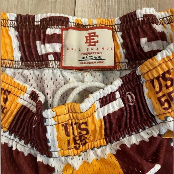 Eric Emanuel Stamp Shorts Burgundy/Yellow - Picture 2 of 3